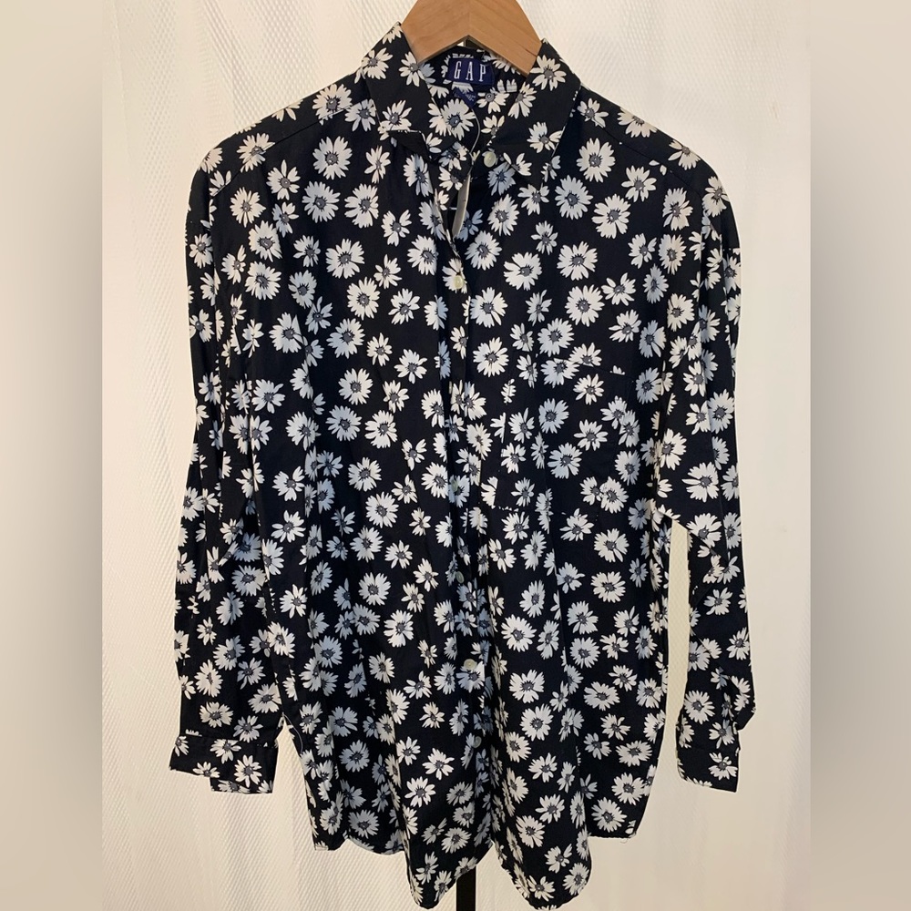 Gap Daisy Flower Button Down Long Sleeve Shirt